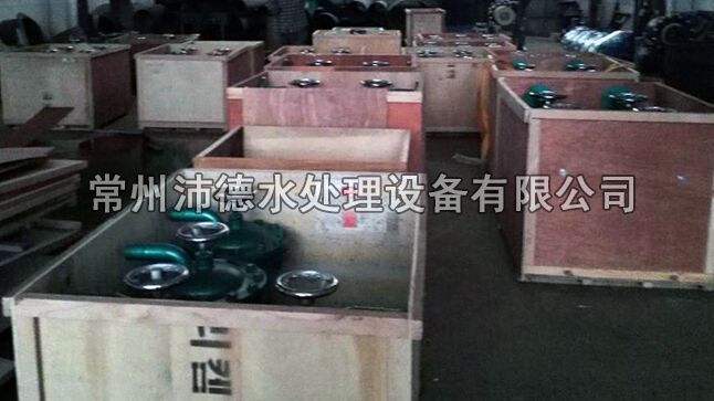 立式手搖刷式過(guò)濾器裝箱照2